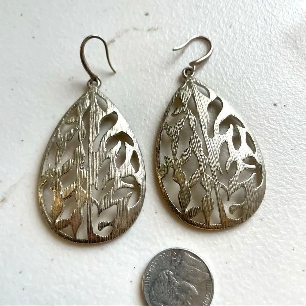 Large teardrop dangle earrings - Picture 8 of 8